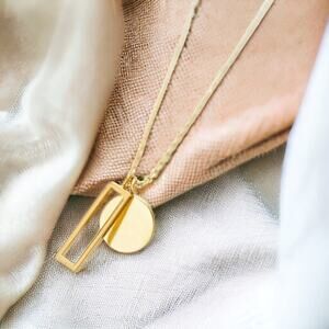 NWT 18K gold plated classic charm pendant necklace woman jewelry gift B180